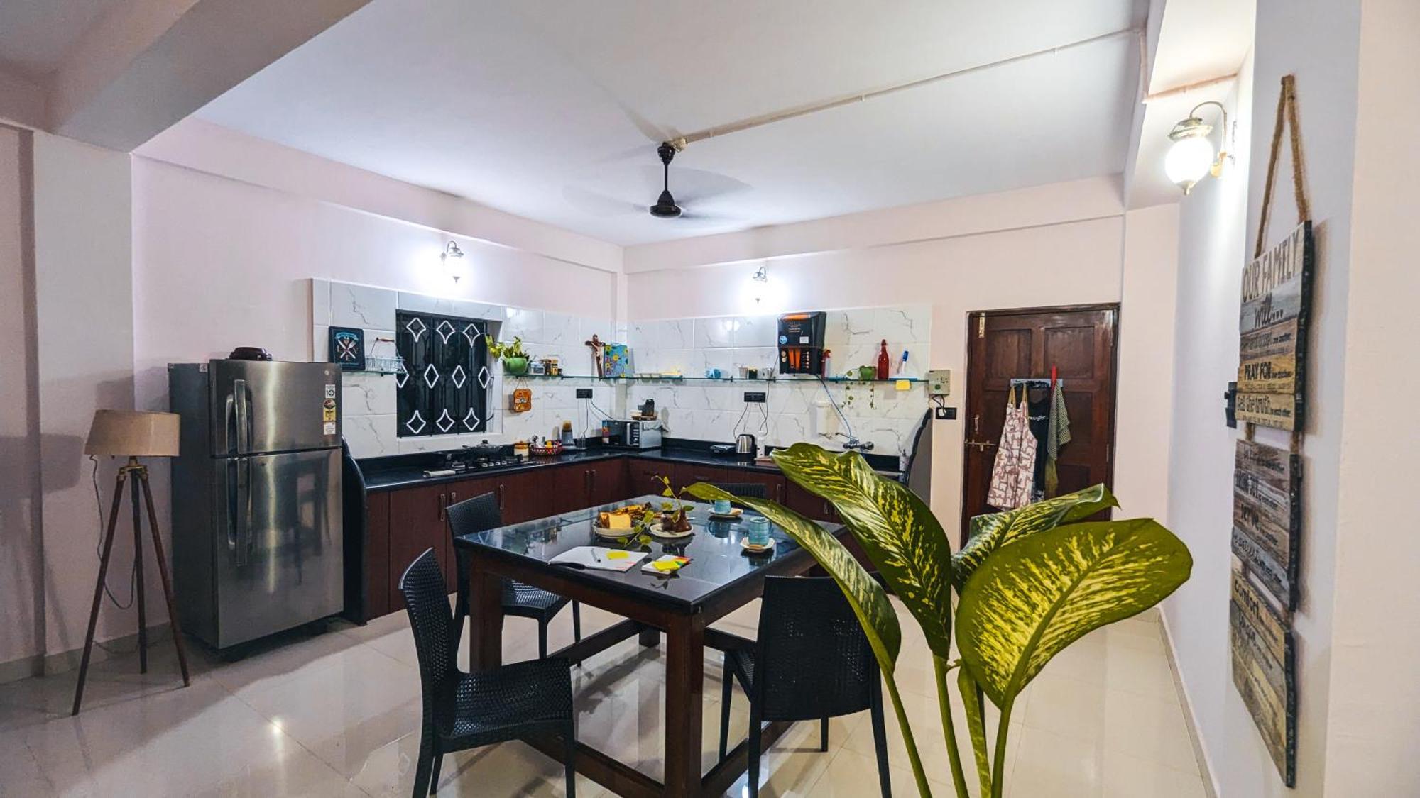 The First House By V3Homestay 4Bhk Private Pool Калангут Экстерьер фото